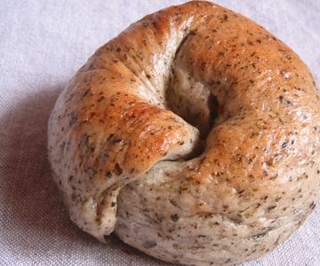 新茶のベーグル